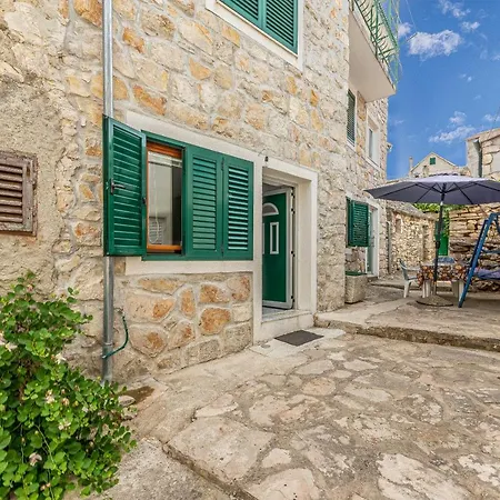 Apartman Bura