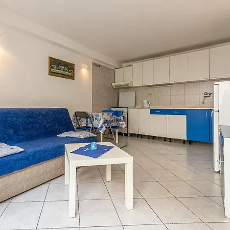 Apartment Bura