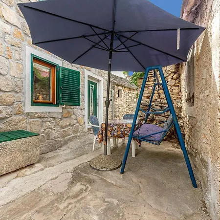 Bura شقة Primošten