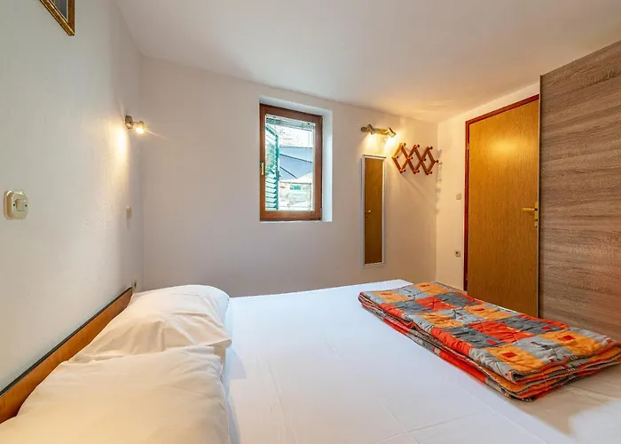 شقة Bura Primošten